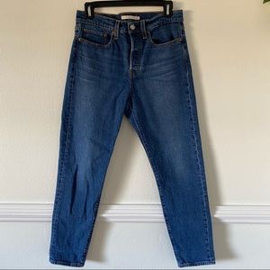 Levi’s wedgie fit jeans